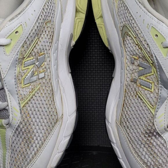 New Balance 540 Shoes Womens Sz 8.5 White Yellow Trainers Sneakers - Picture 7 of 10